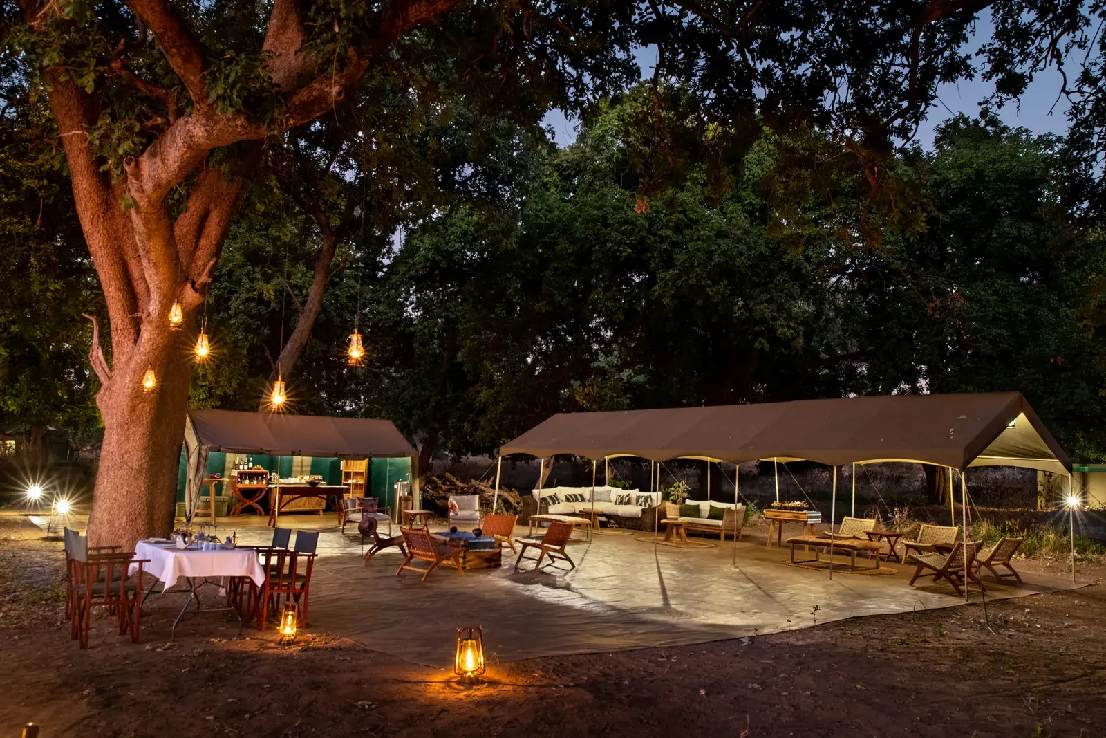 Main area at Mana River Camp