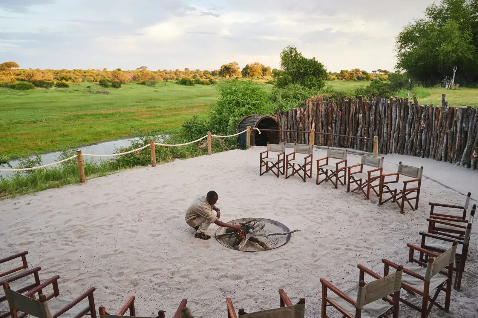Boma and fire pit at Leroo La Tau
