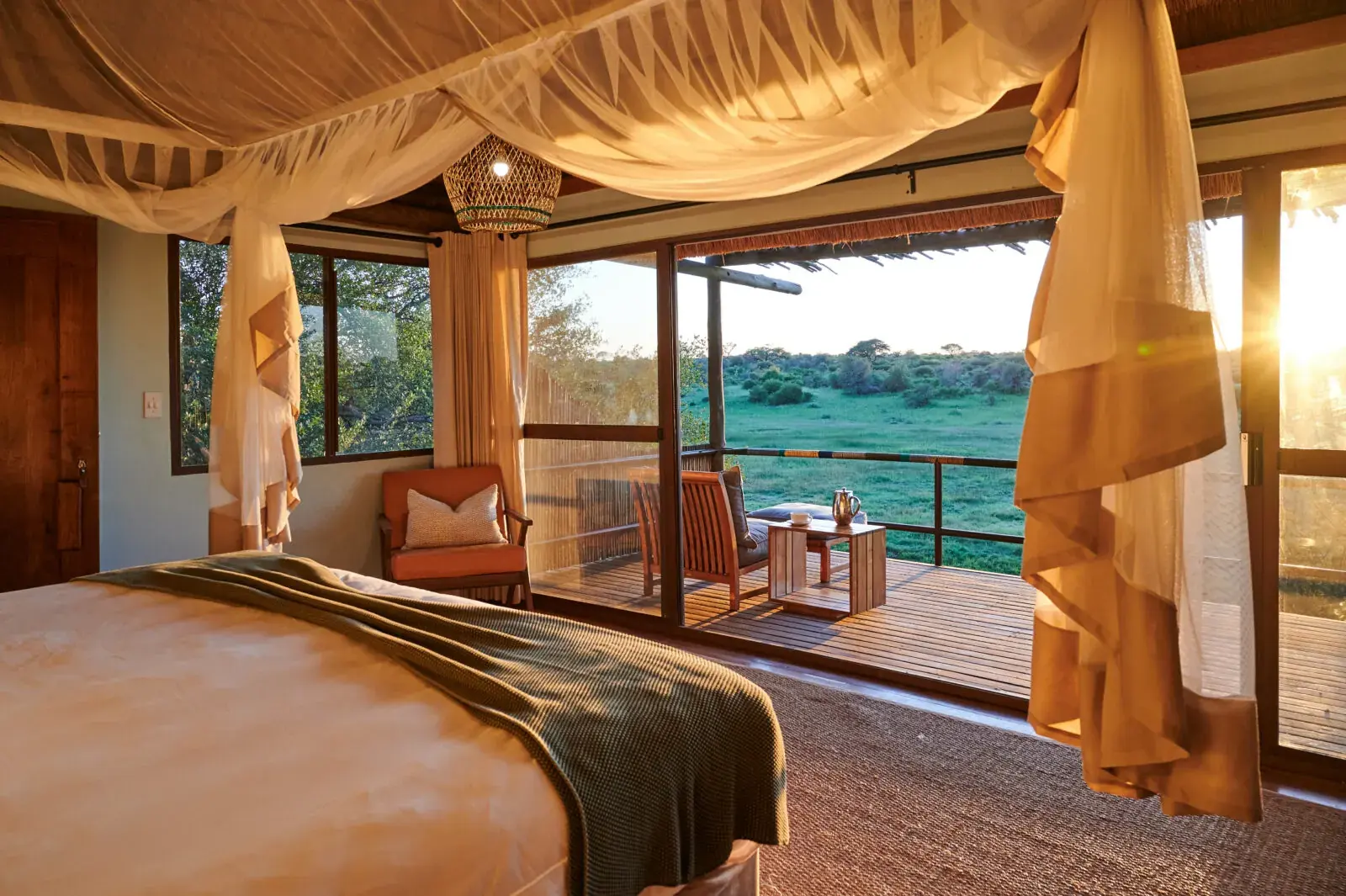 Guest room at Leroo La Tau